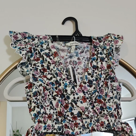 Flower Top and Skirt - Picture 4 of 5